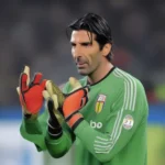 Gianluigi Buffon, một trong những thủ môn huyền thoại FIFA Online 4