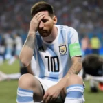 Messi bật khóc sau thất bại ở Copa America 2016