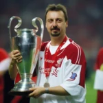 Jerzy Dudek trong màu áo Liverpool