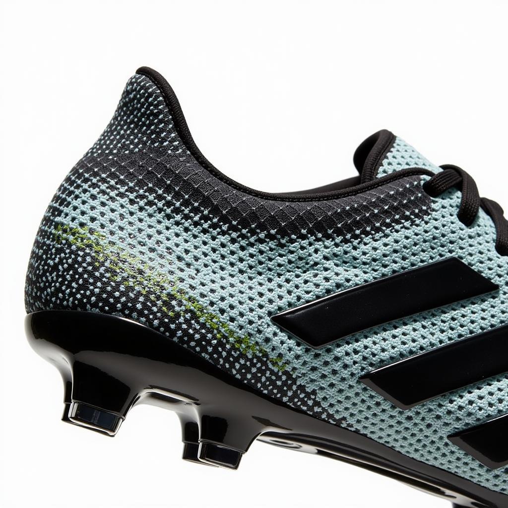 Giày Adidas Messi 16.1 với thiết kế Agilityknit ôm sát bàn chân