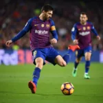 Messi thực hiện cú sút phạt cực hay